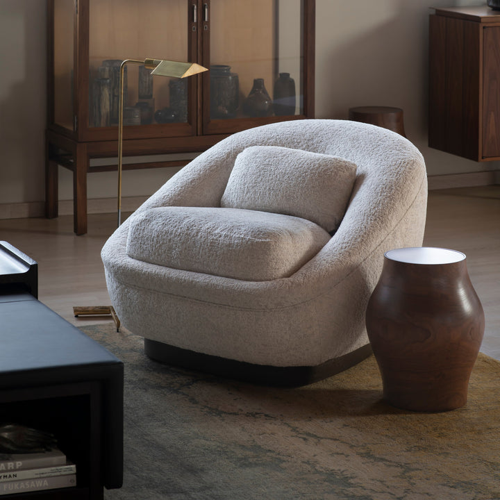 Casablanca Swivel Chair