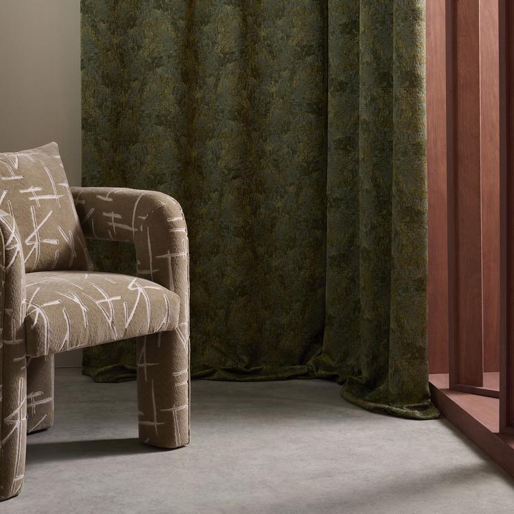 Eliasson - Kyanite / Emerald