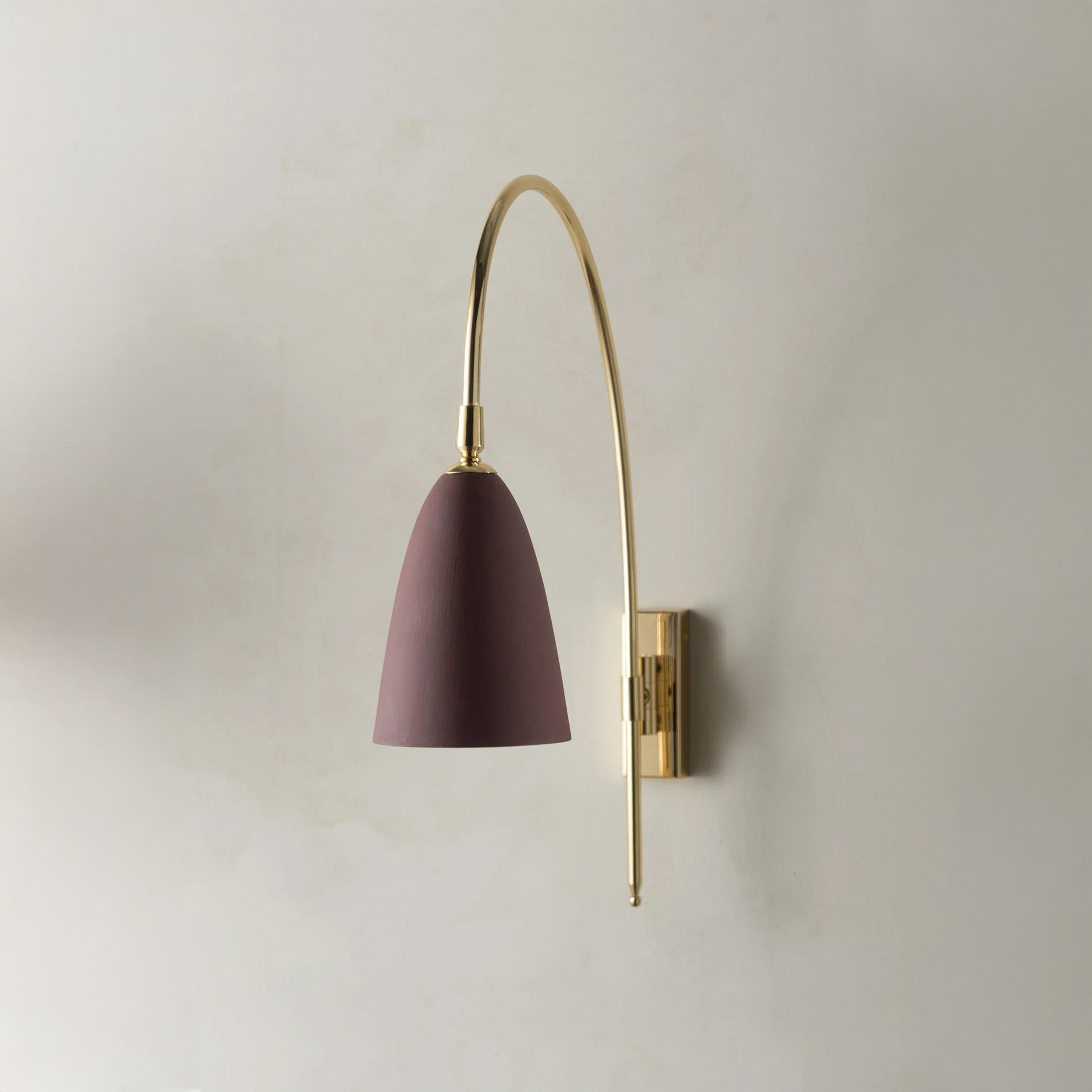 Kingsley Wall Light - Brass with Bromine