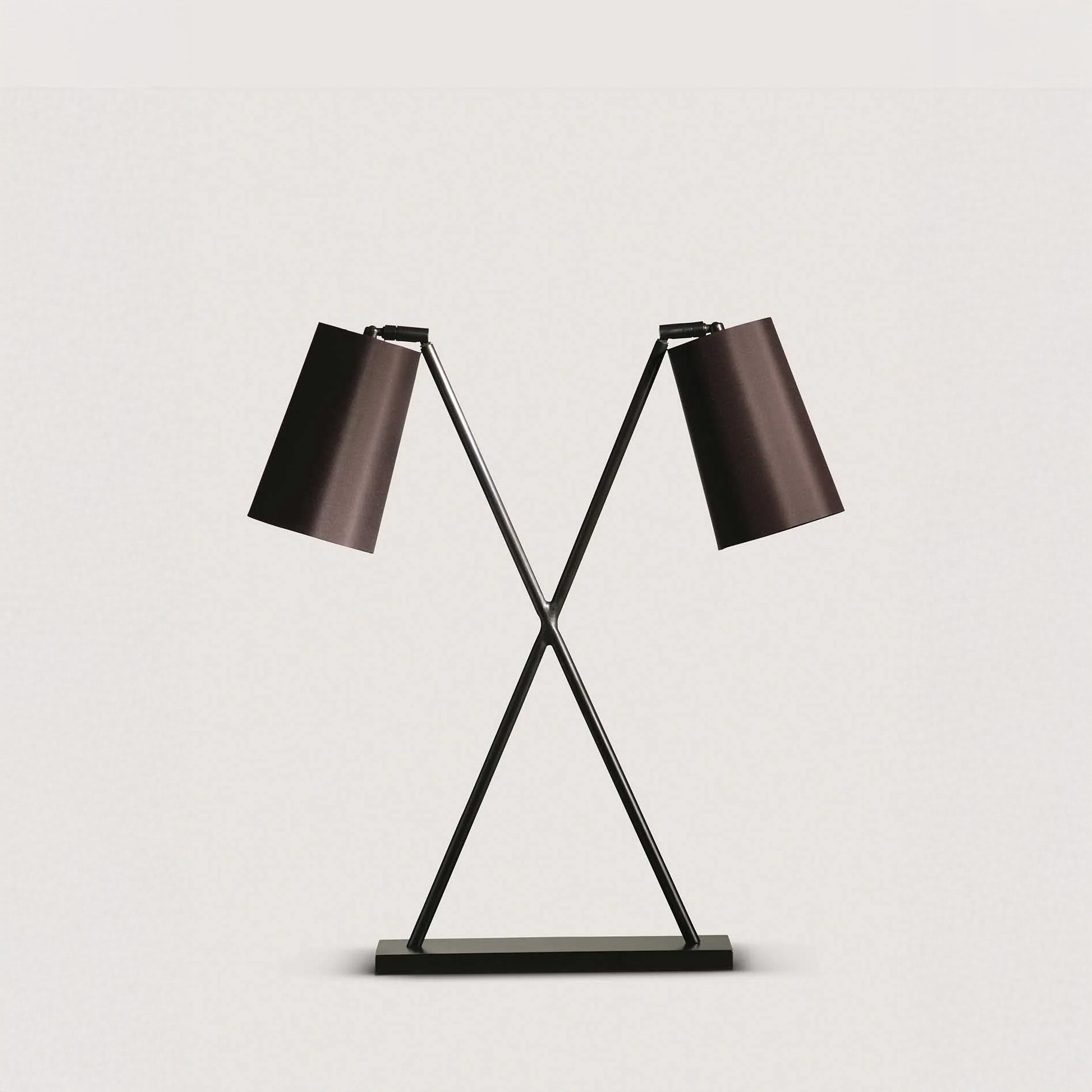 Motu Table Lamp - Bronze