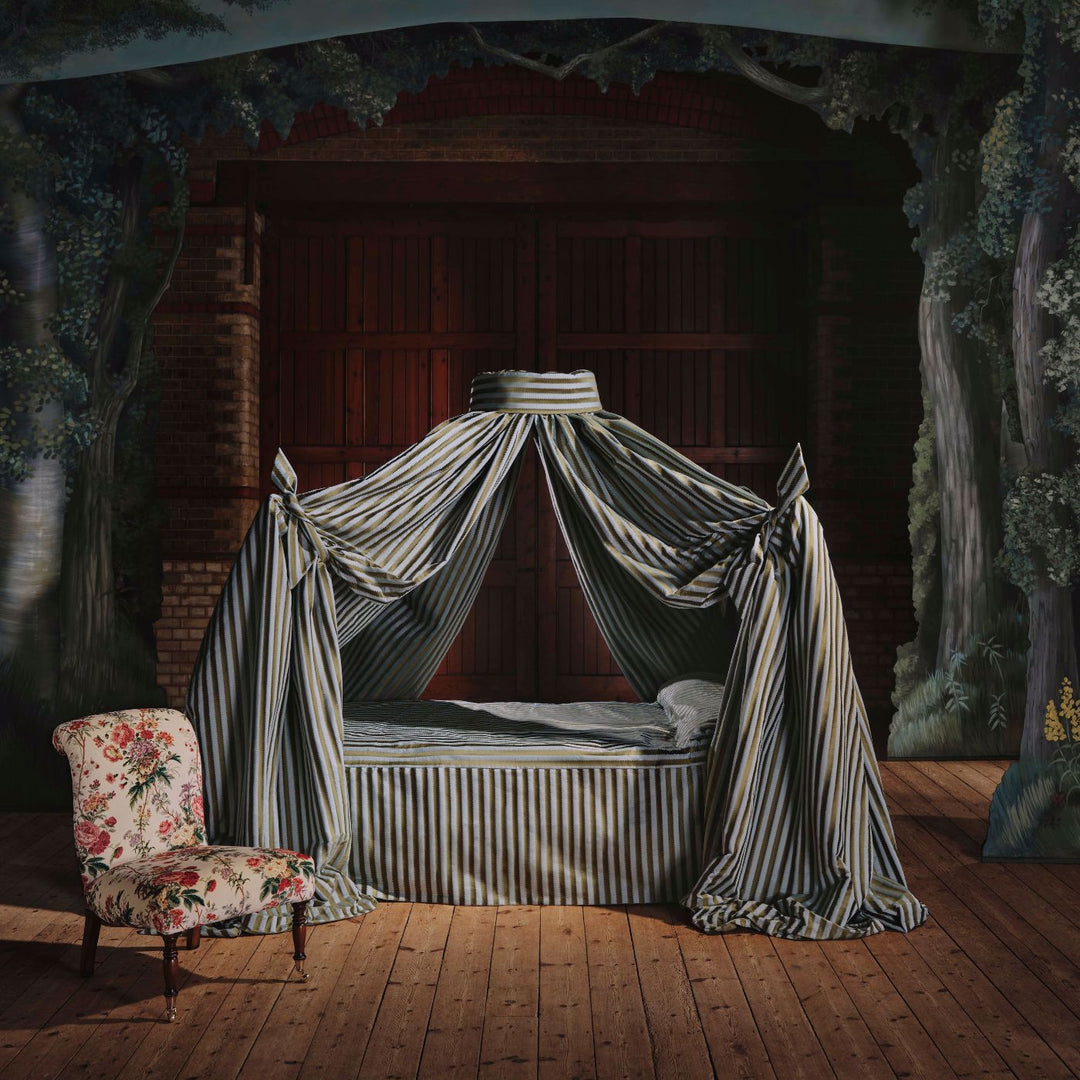 Regency Aperigon - Gobelin / Porcelain