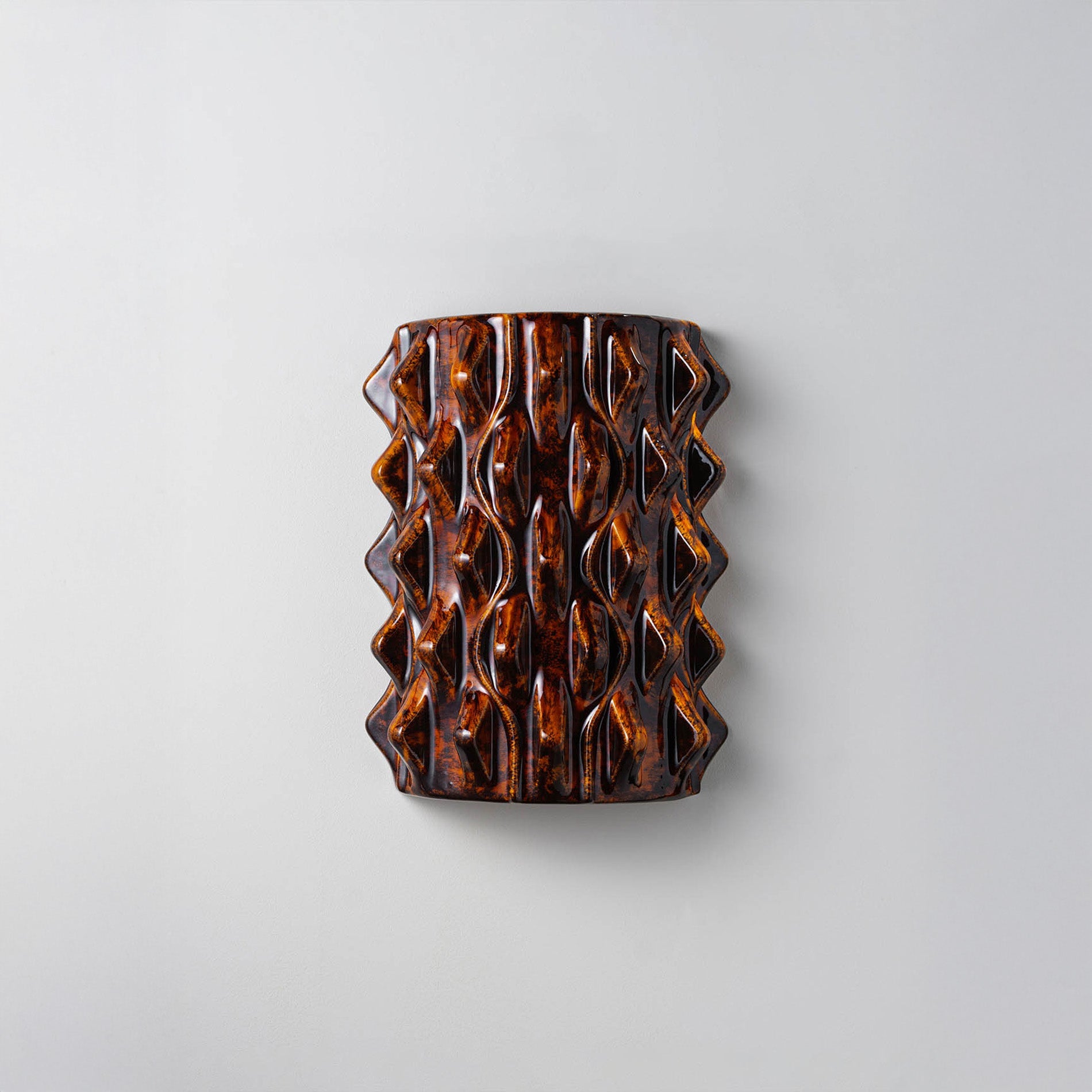 Brae Wall Light - Tigers Eye