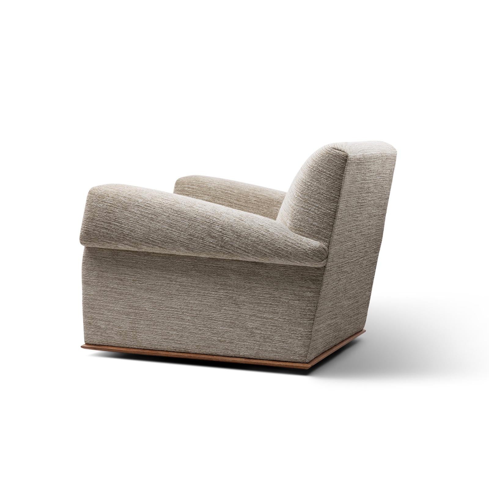 Lane Swivel Lounge Chair