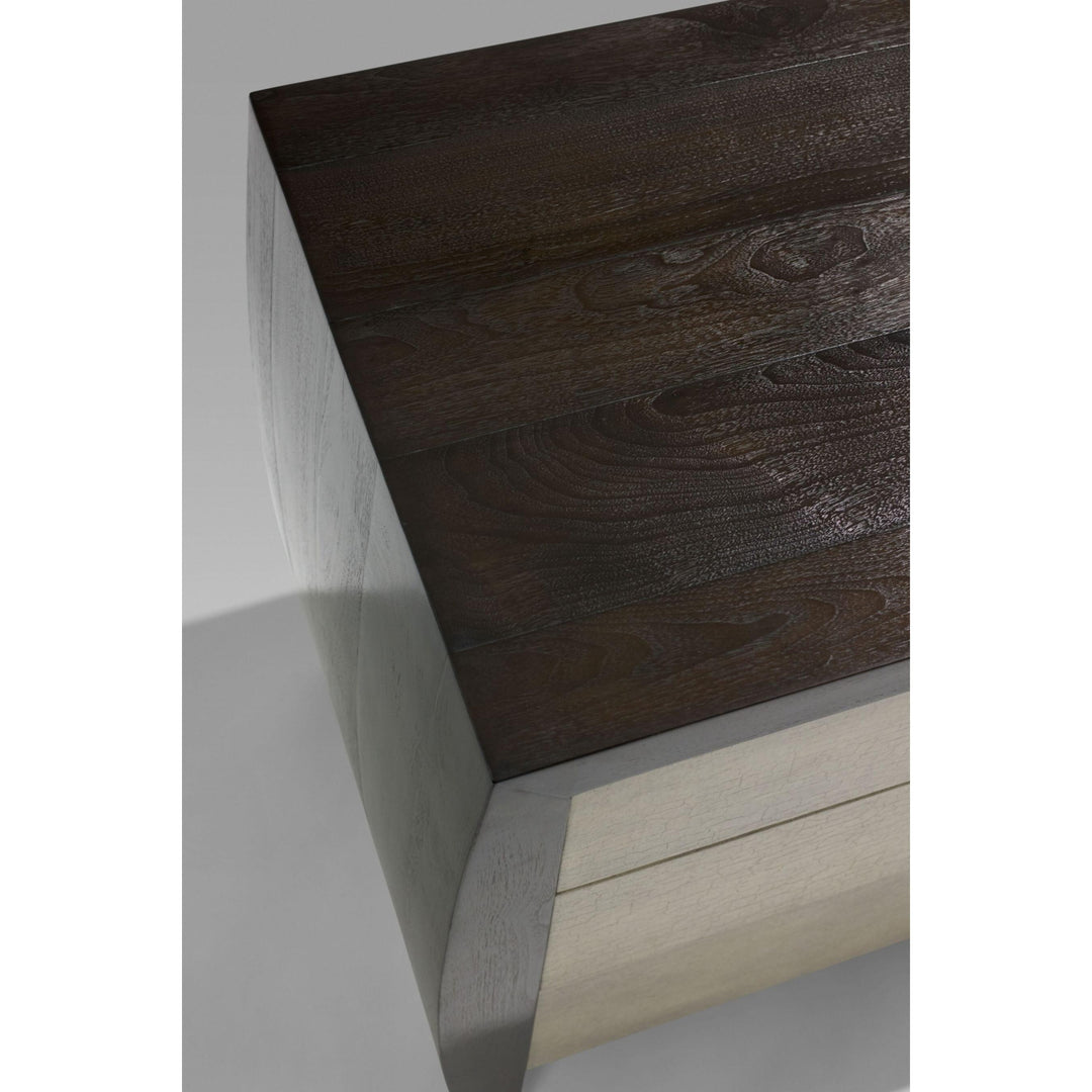 Enzo Chest