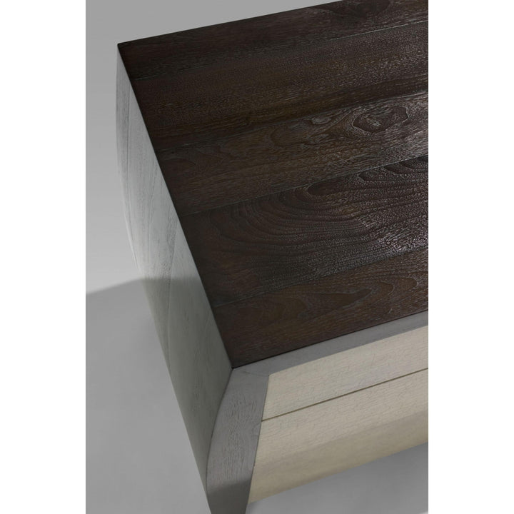Enzo Chest