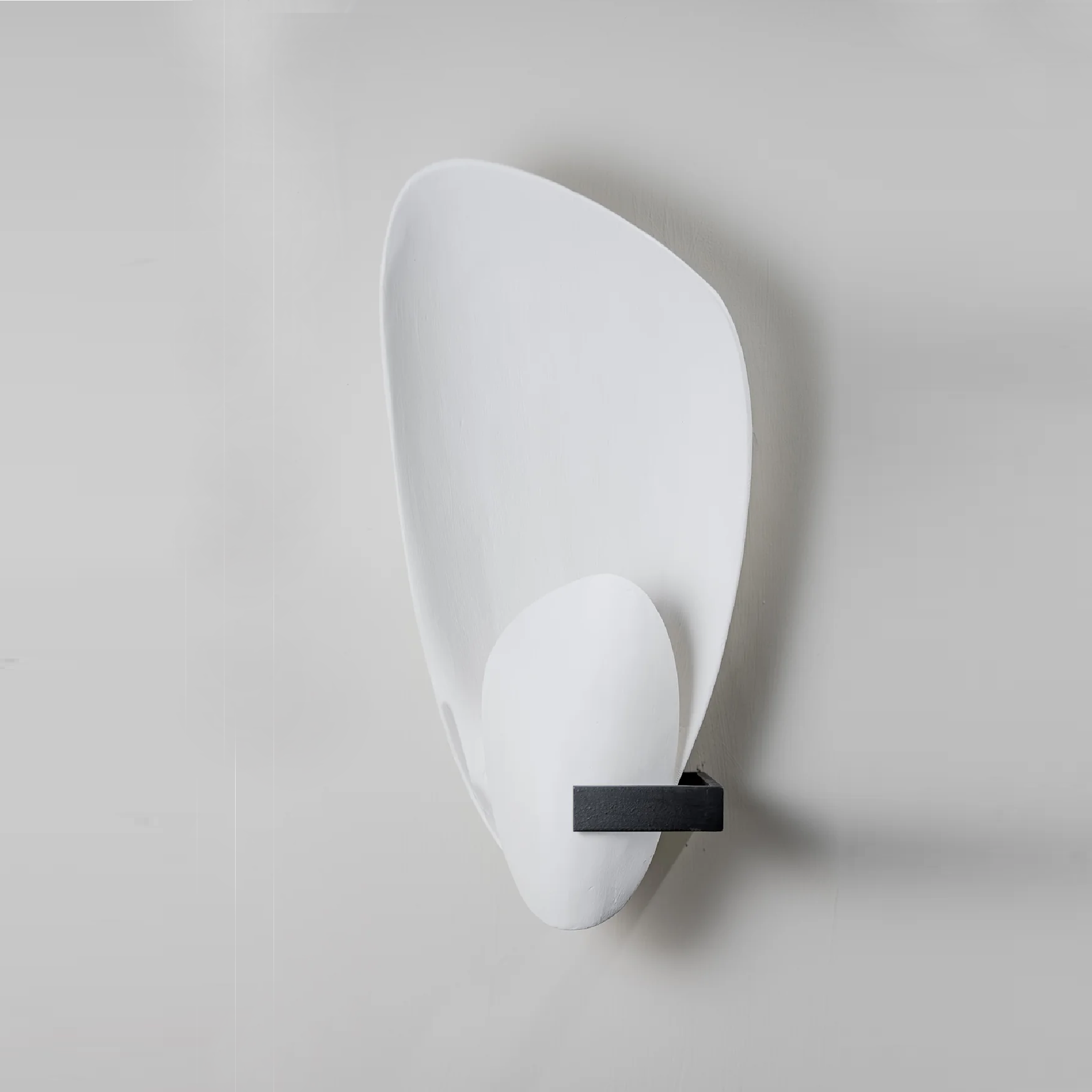 Esme - Plaster White with Carbon