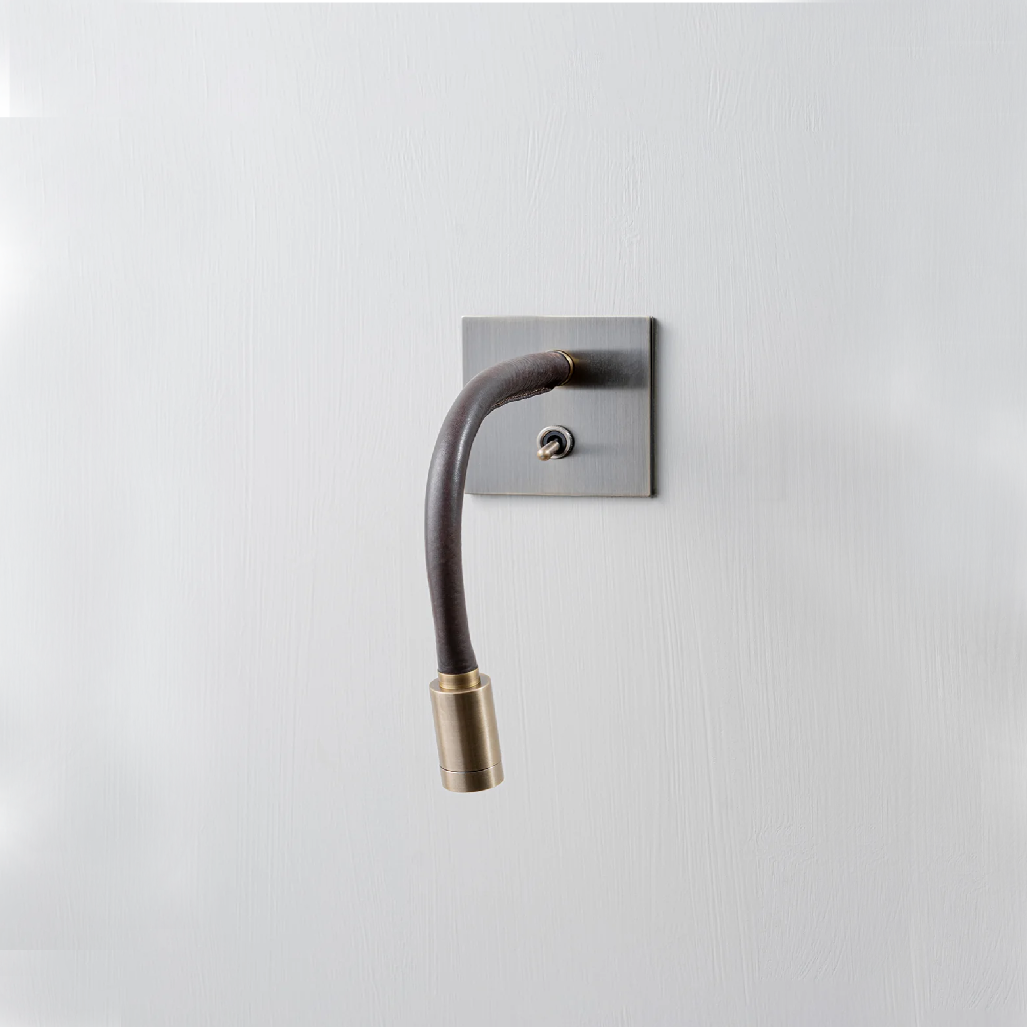 Huxley Jordan Wall Light - Antique Brass with Chocolate