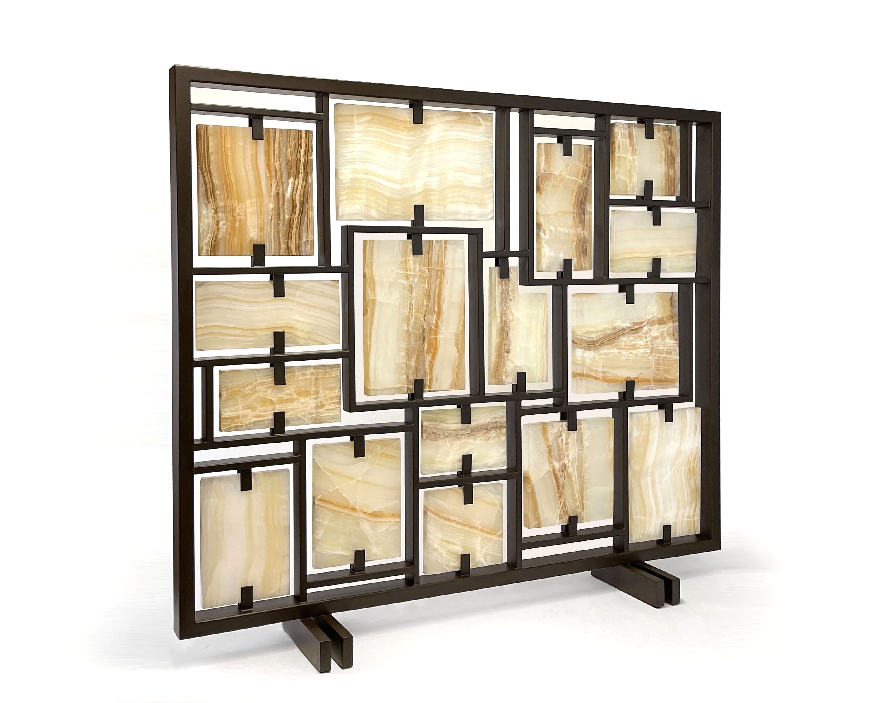 Onyx fire screen