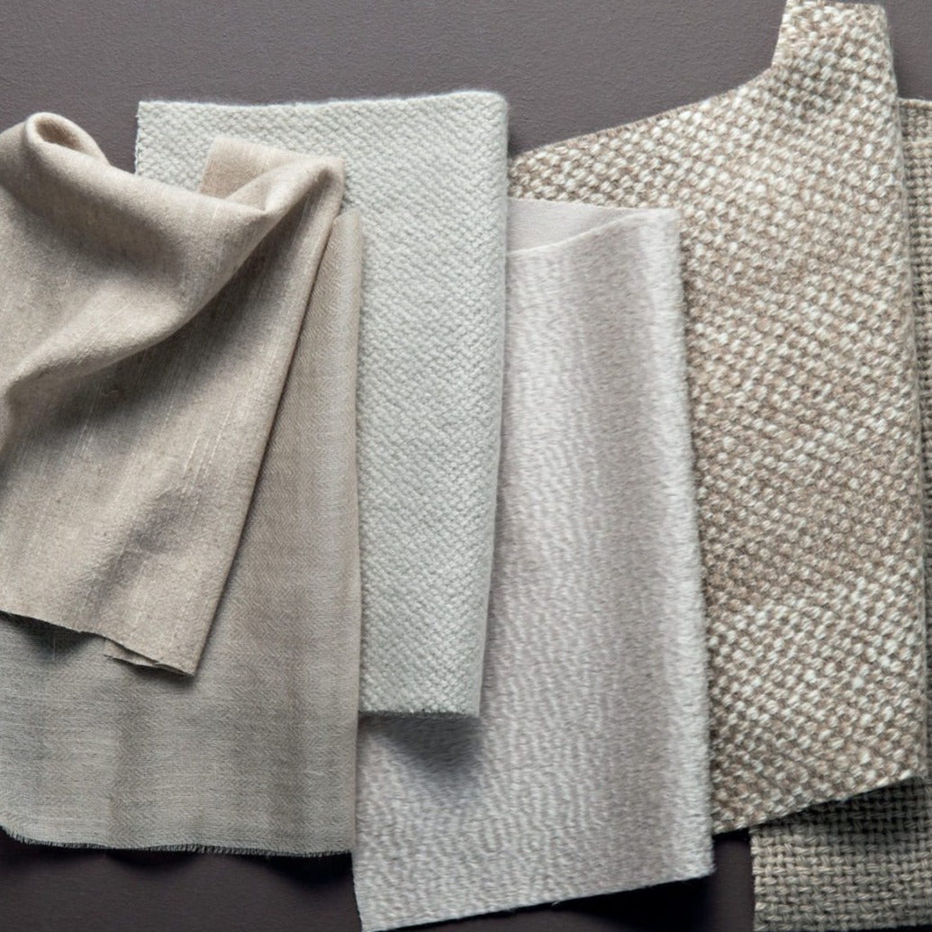 Escape - Cashmere, Pleated White