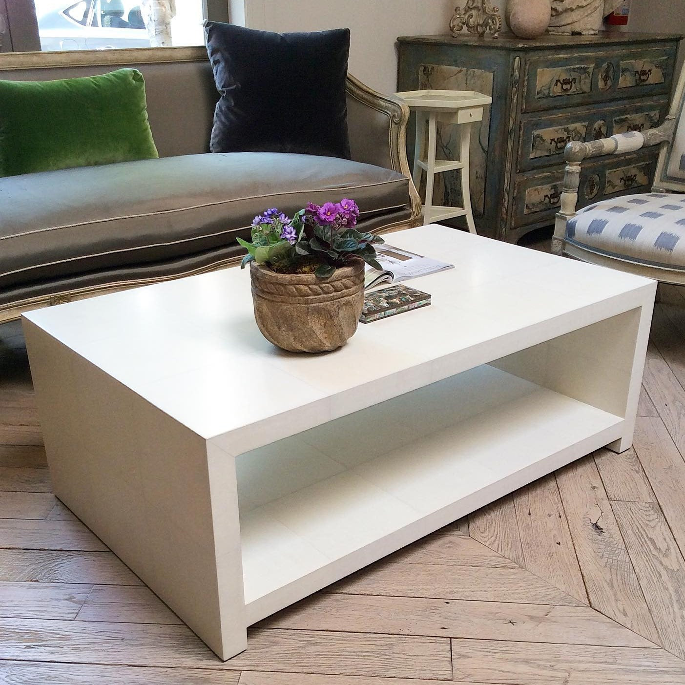 SAINT HONORE COFFEE TABLE