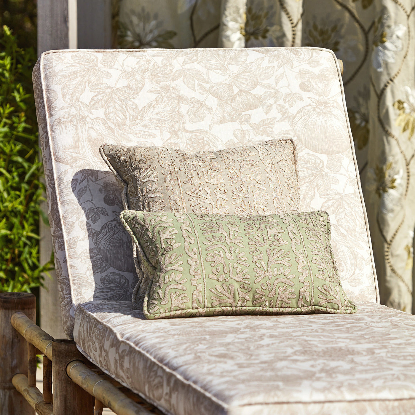 Melograno Fabric - Celestial / Fig Blossom