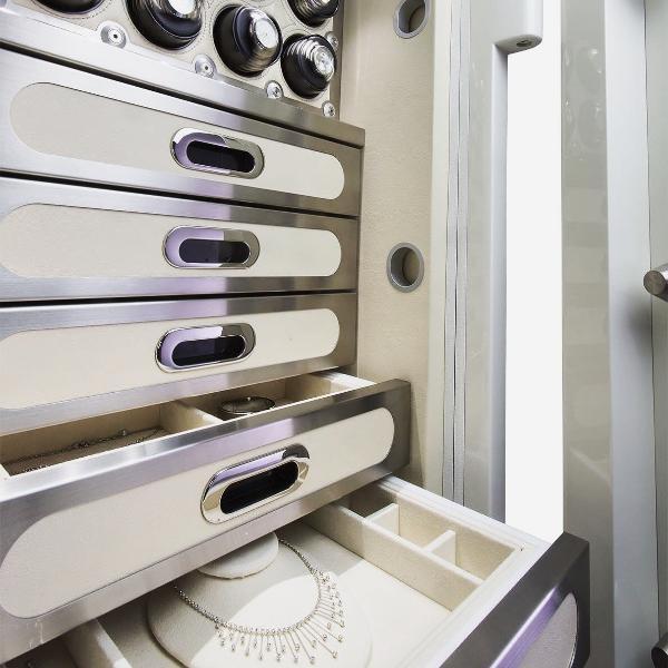 BULLS EYE - PORCELAIN