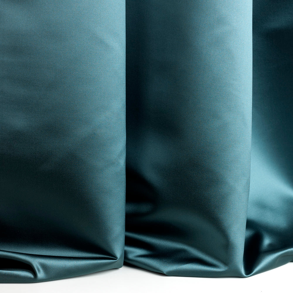 Mademoiselle - Petrole