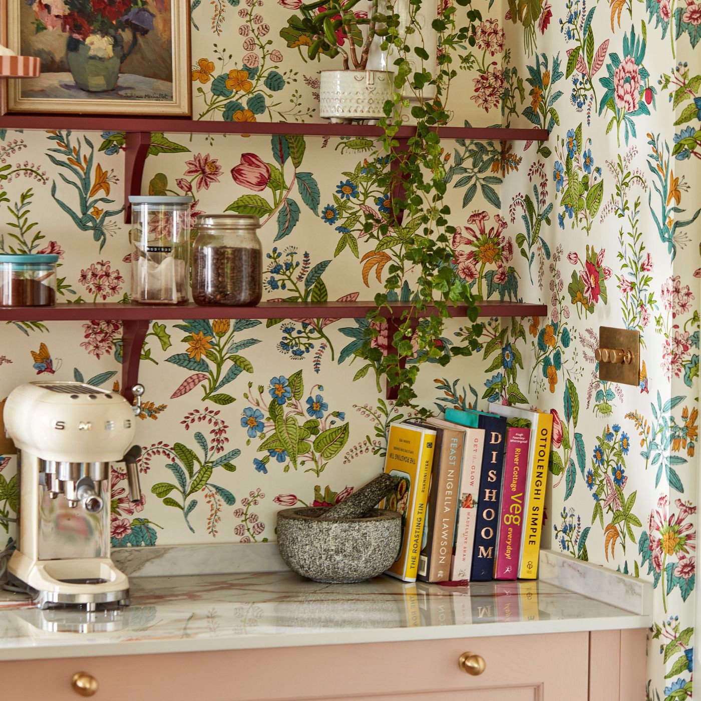 Woodland Floral Wallcovering - Peridot / Ruby / Pearl