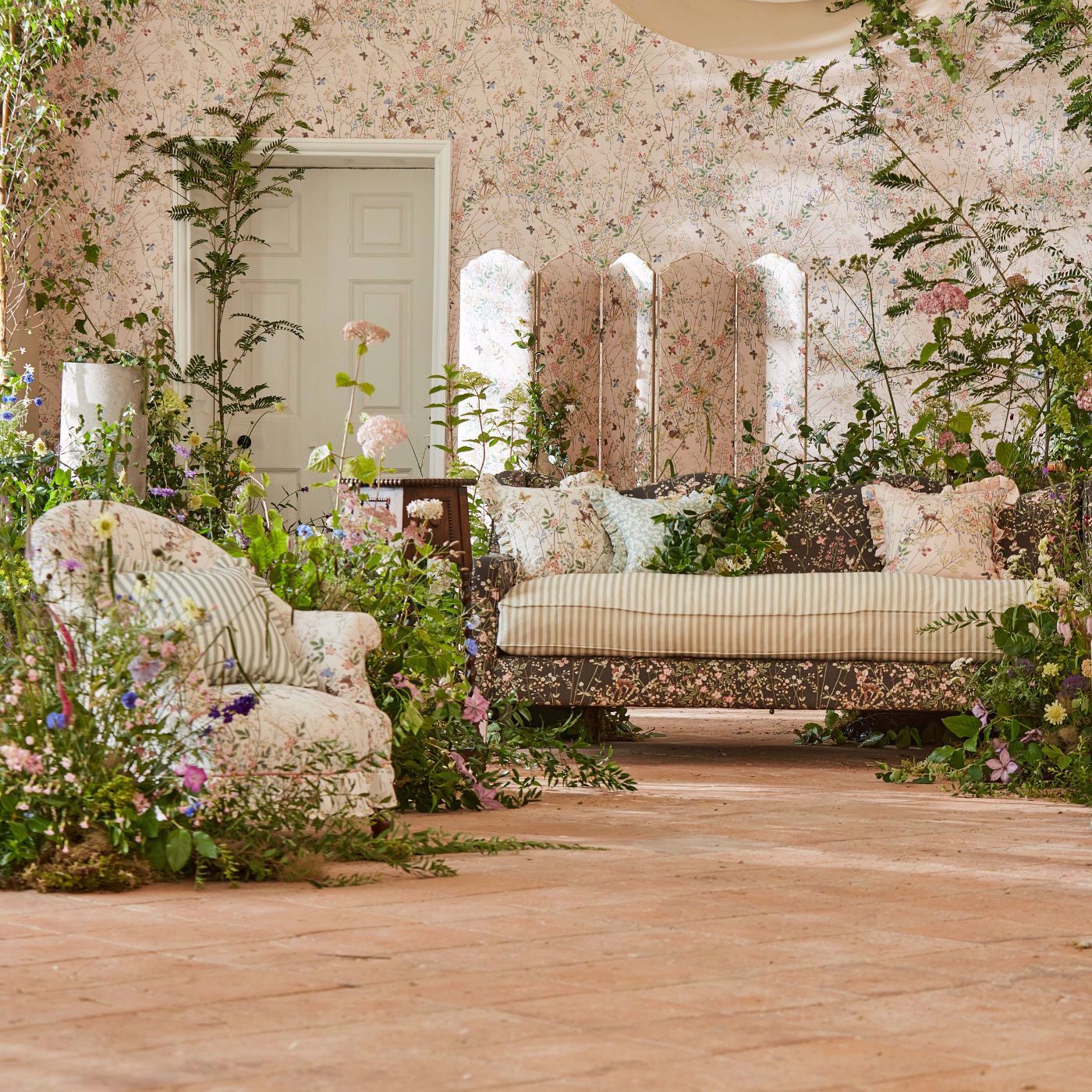 Bambi Wallcovering - Neapolitan