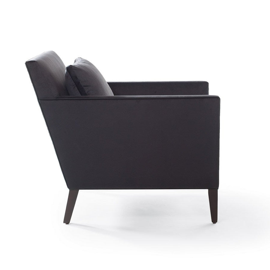 Laxamana Lounge Chair