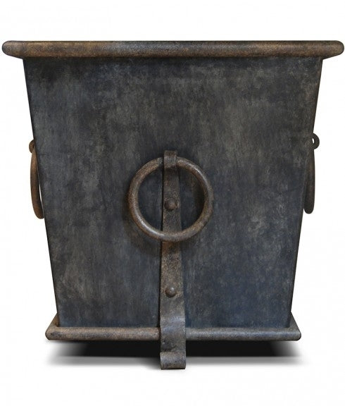 CAVILLION METAL PLANTER