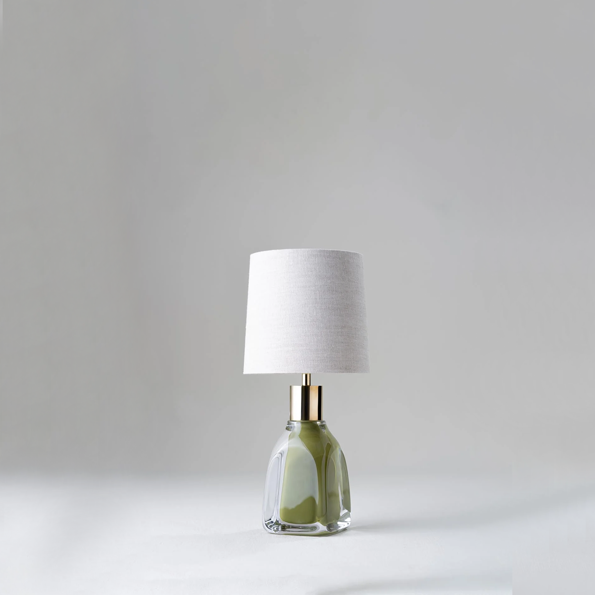 Fitzgerald Lamp Small - Split Pea